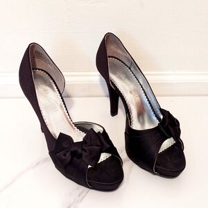 Black Bow Peep Toe Heels‎